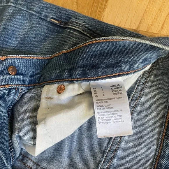 American Eagle Mom Jean - Picture 3 of 4